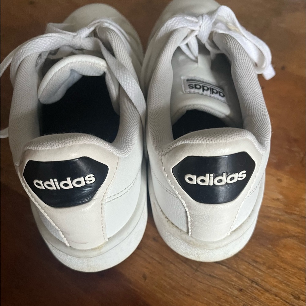 Women's White  Adidas ~ Size 8.5 ~ Cloudform - Picture 10 of 10